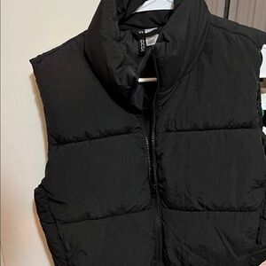 H&M Black Puffer Vest